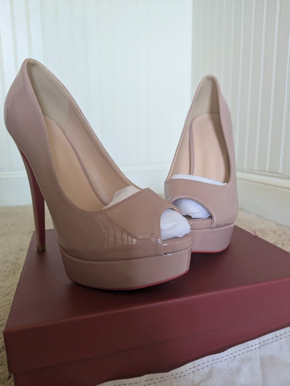 NWT Nude Patent Peep Toe Platform Stiletto Heels 7.5